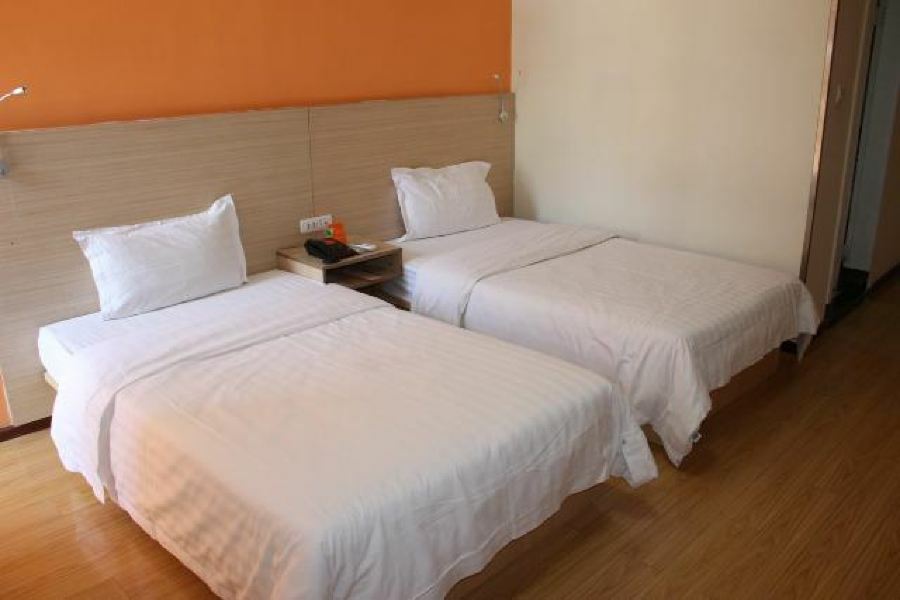 7Days Inn Wuhan Zhuankou Development Zone Jianghan University Esterno foto